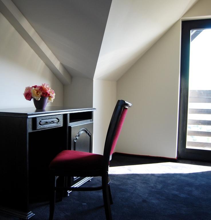 Hotel Toacabellevue Gura Humorului Bilik gambar