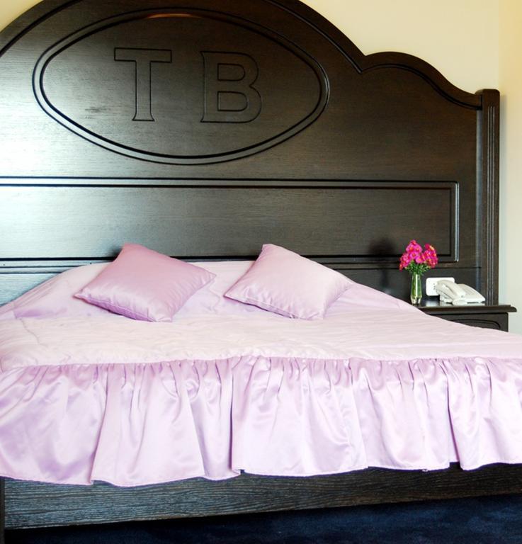 Hotel Toacabellevue Gura Humorului Bilik gambar