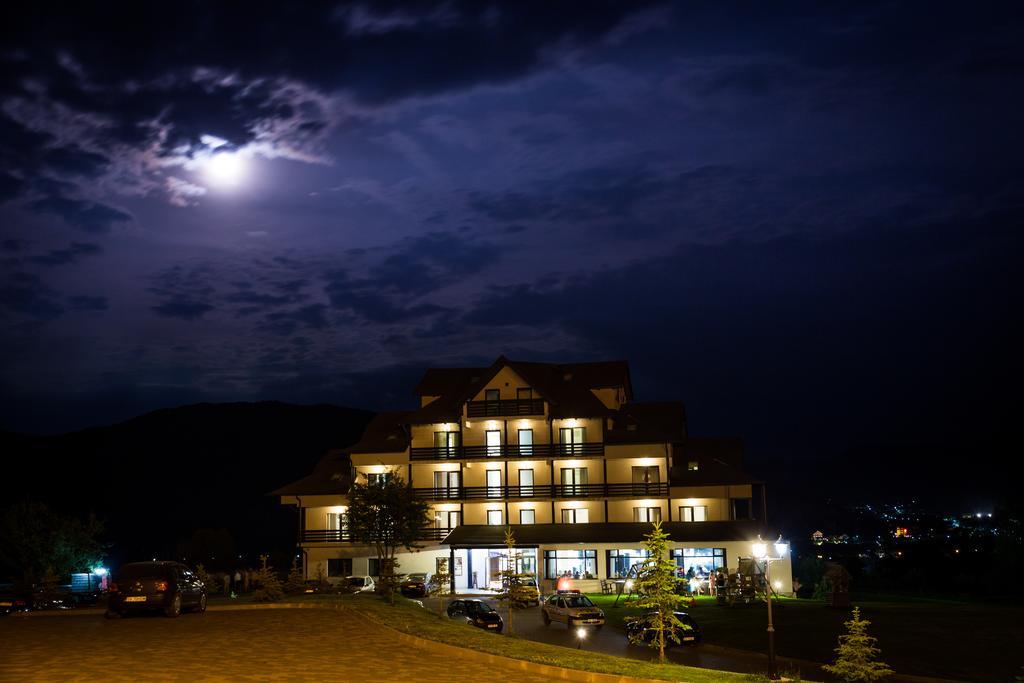 Hotel Toacabellevue Gura Humorului Luaran gambar