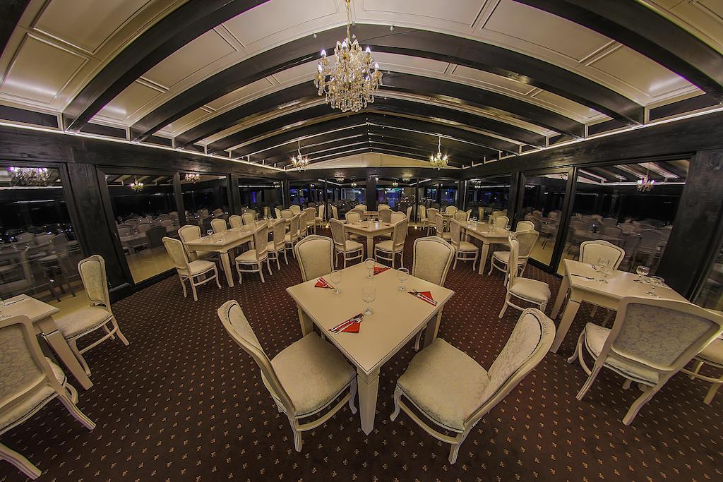Hotel Toacabellevue Gura Humorului Luaran gambar
